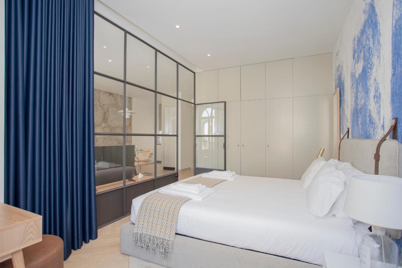 Liiiving In - Luxury Beachfront * Oporto