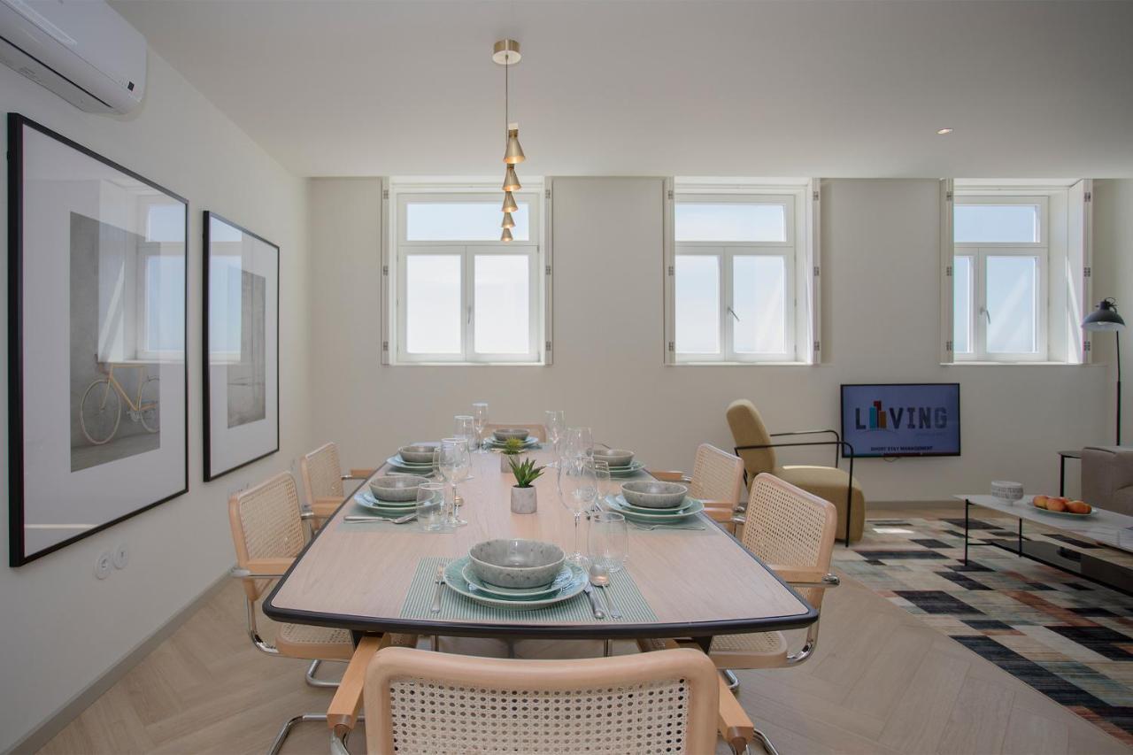 Liiiving In - Luxury Beachfront Apartamento *